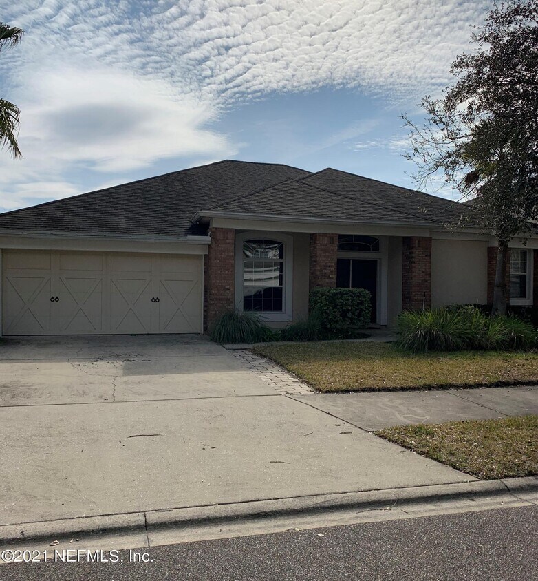 Primary Photo - 8378 Hedgewood Dr