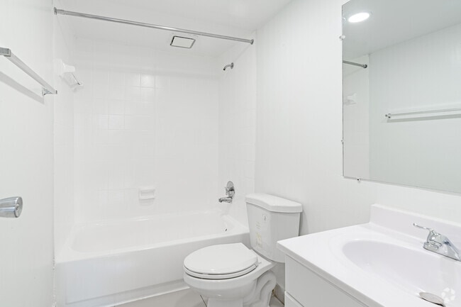 2BR, 1BA - 1,190SF - Windward Vista