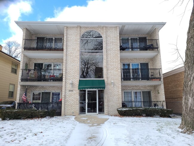 Foto del edificio - 3206 Kenilworth Ave