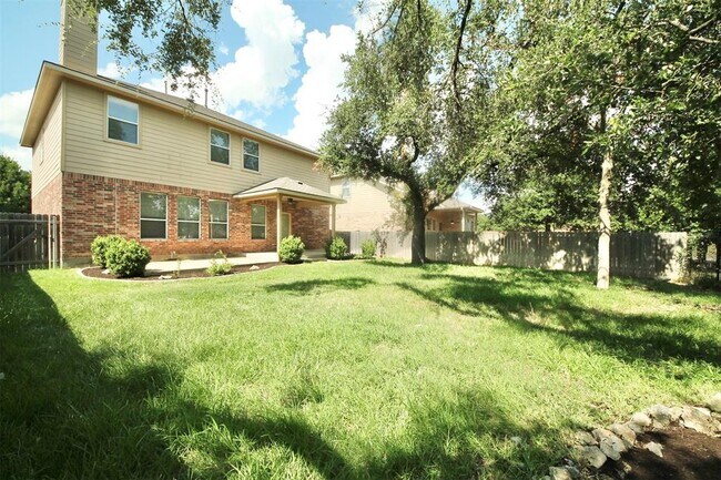 Foto del edificio - 3806 Juniper Hills St