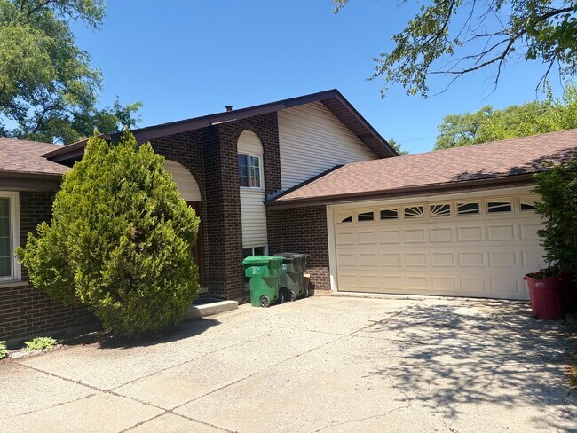 Foto del edificio - 14310 Mallard Dr
