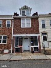 Building Photo - 205 Park Pl