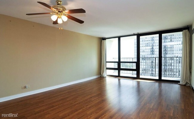 Foto del edificio - 1636 N Wells St