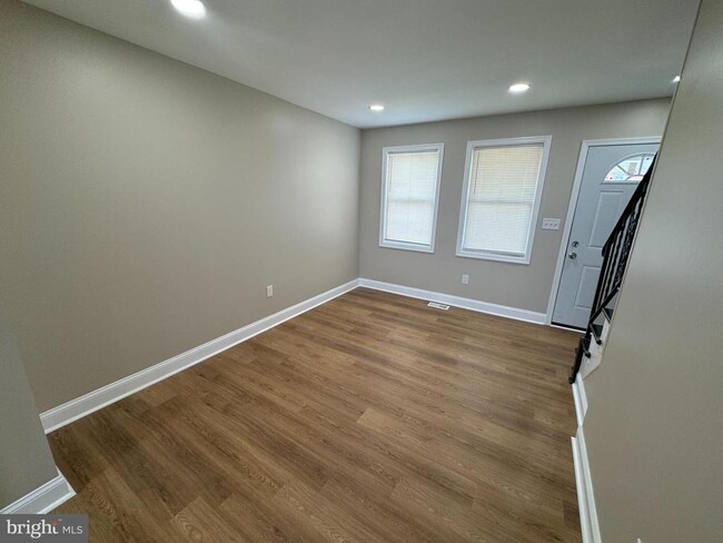 6921 Bank St, Baltimore, Md 21224 - Townhome Rentals In Baltimore Md 