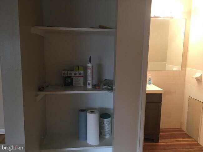 Foto del edificio - 718 Arborwood