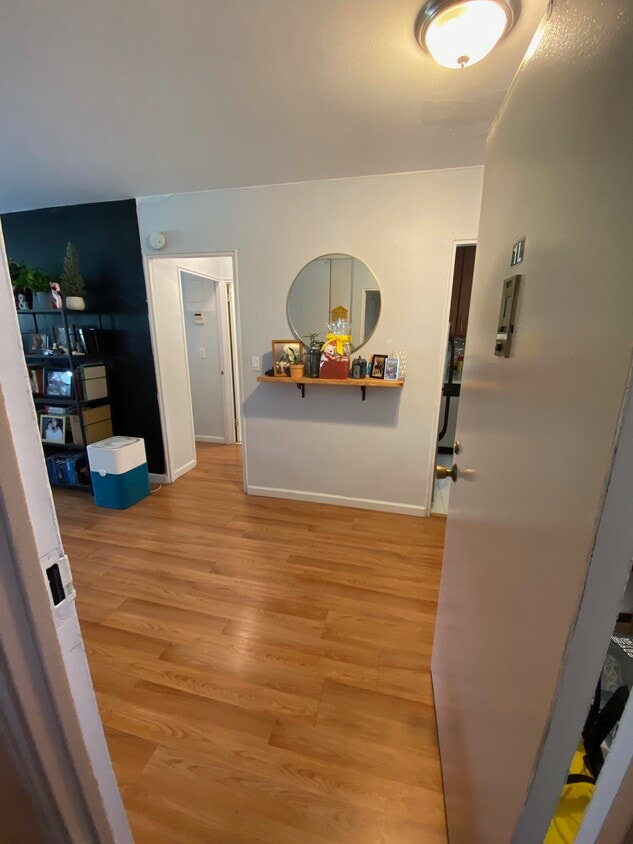 Foto principal - 6145 98th St