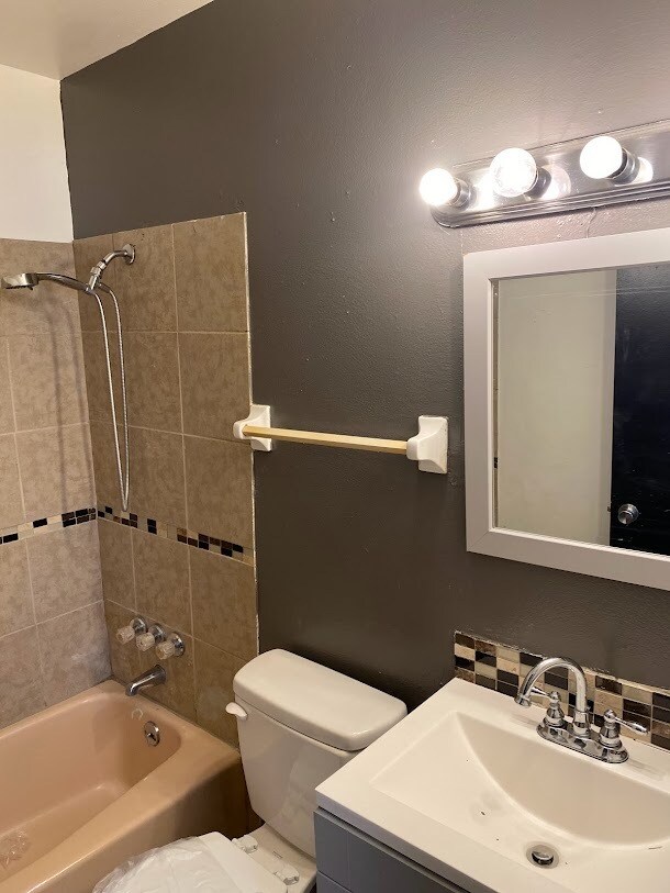 Foto del edificio - 3119 Benchwood Rd