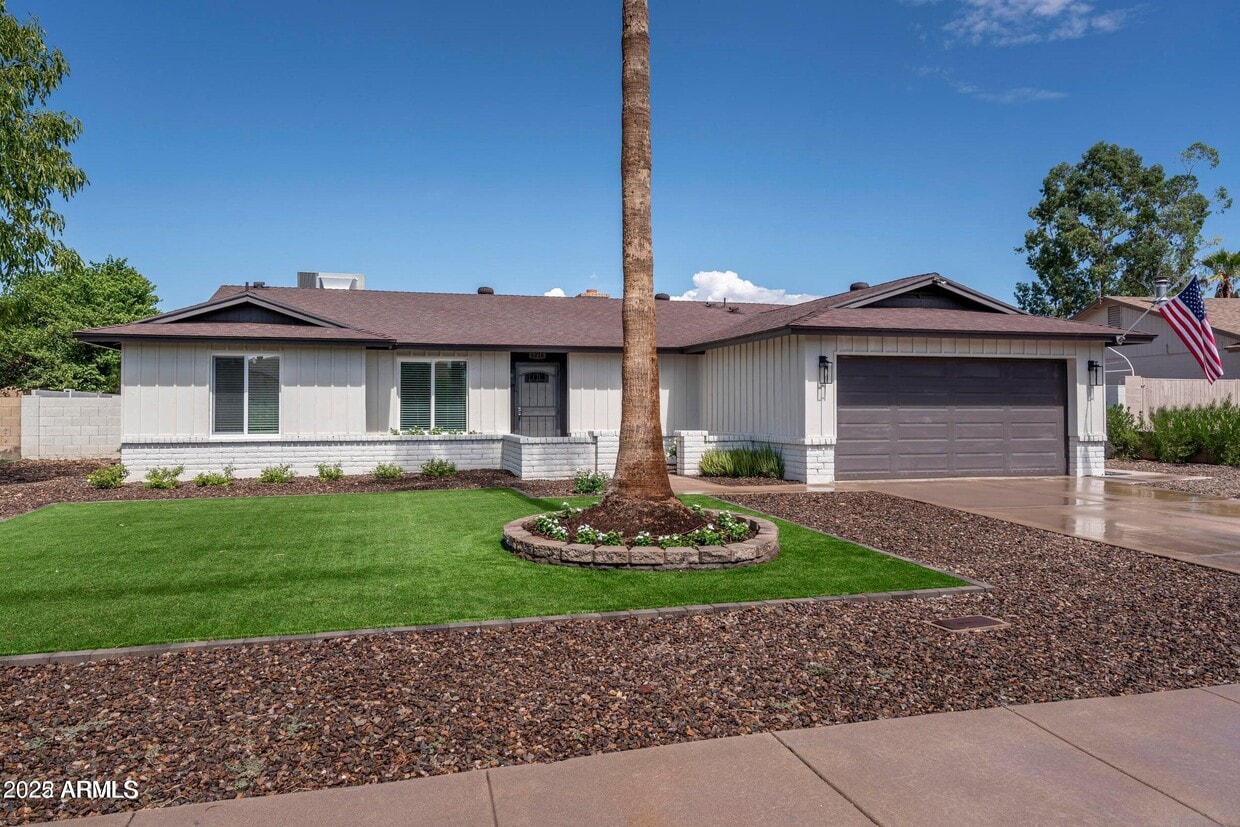 Primary Photo - 6016 E Evans Dr