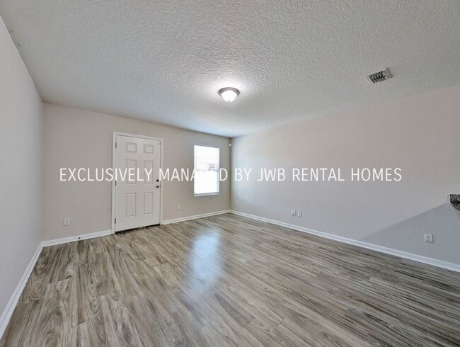 Building Photo - 8500 McGirts Village Ln