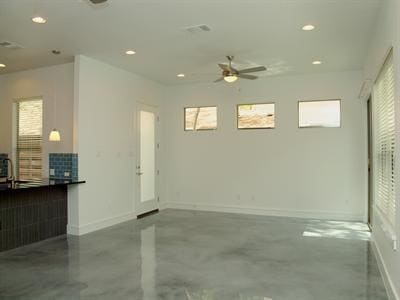 Building Photo - 4605 Avenue B Ave