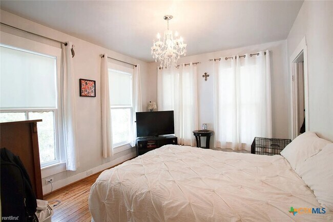 Foto del edificio - 431 Lindsey St