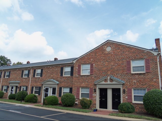 Most affordable townhouse in 23221 - 1003 N Hamilton St