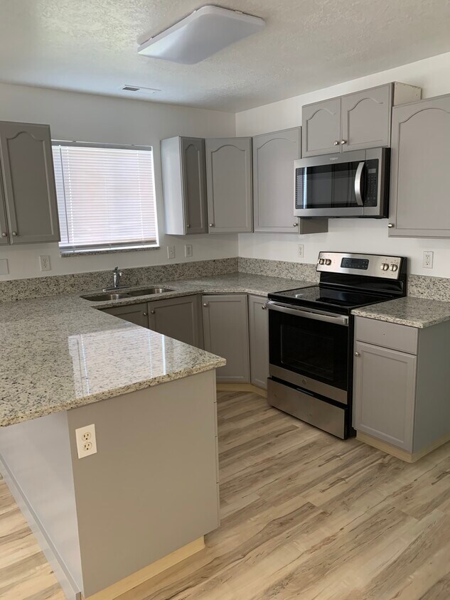 452 W 400 N, Tremonton, UT 84337 Townhome Rentals in Tremonton UT