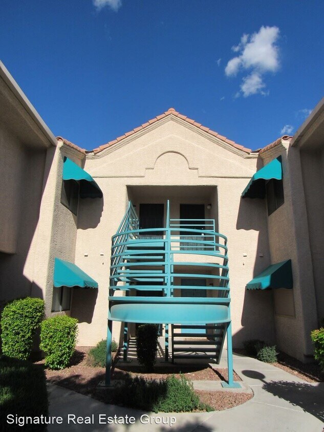 Primary Photo - 2 br, 1 bath House - 4360 Woodpine Drive U...