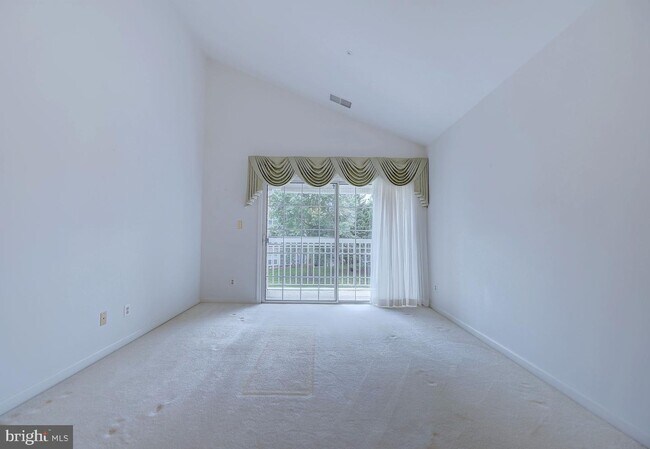 Building Photo - 1301K Sheridan Pl
