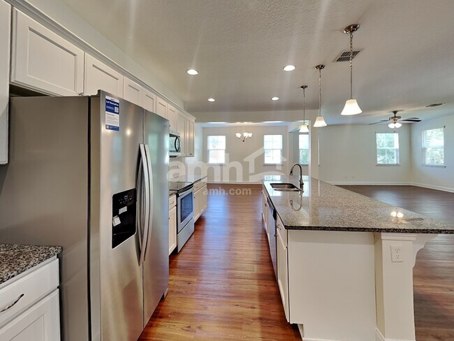 Foto del edificio - 1921 Moorings Cir