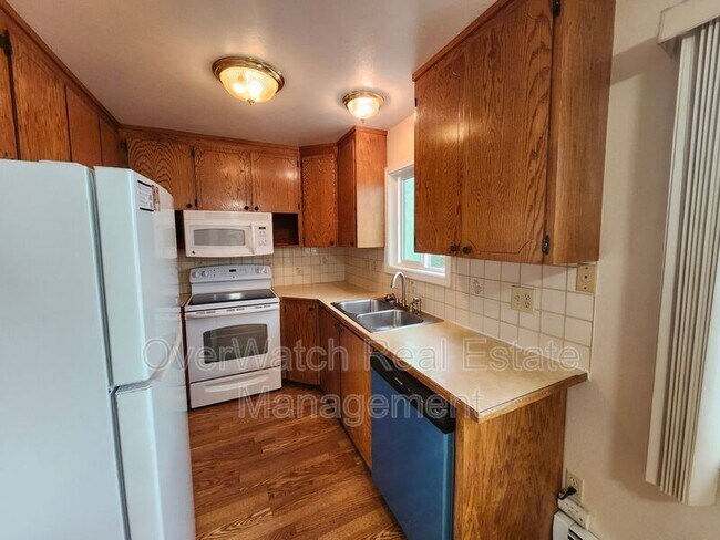 Foto del edificio - 8607 Corbin Dr