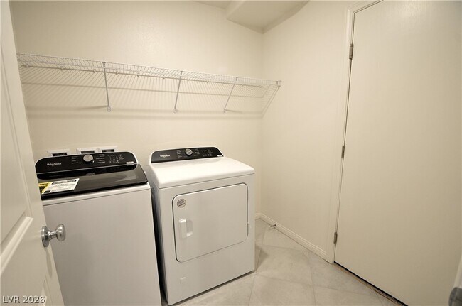 Foto del edificio - 2618 Estremoz St