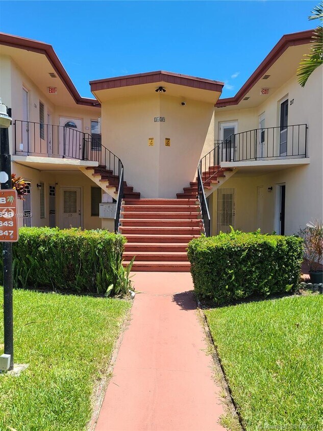 1639 NE Miami Gardens Dr Unit 117, Miami, FL 33179 Condo for Rent in
