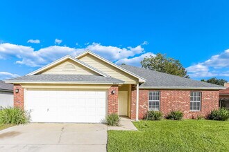 Building Photo - 8047 Bridgecreek Dr W