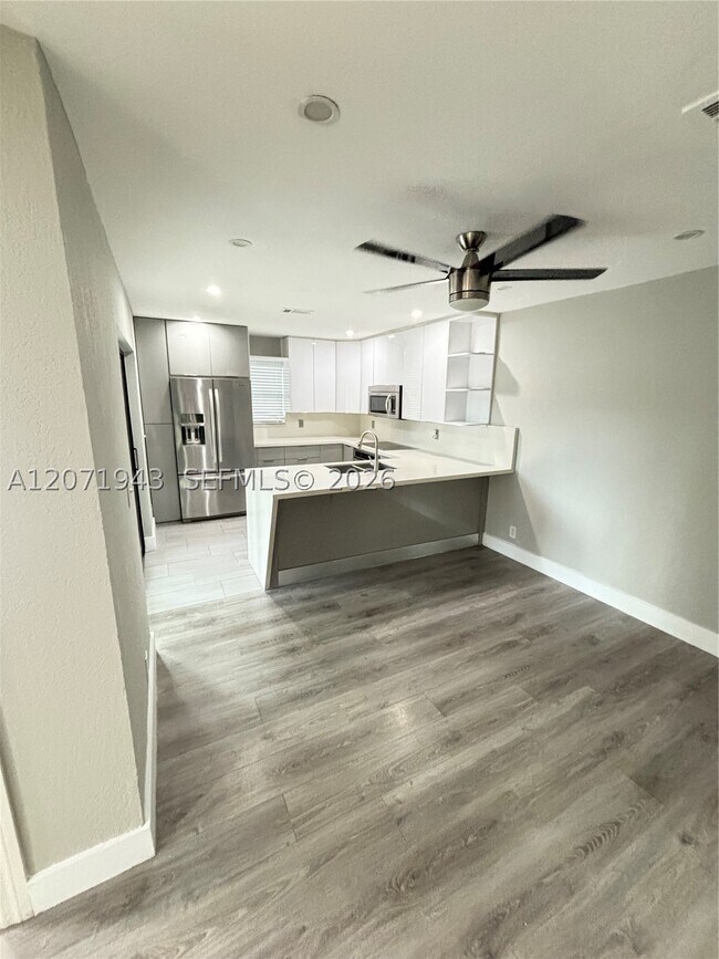 Building Photo - 2528 NW 99th Ave
