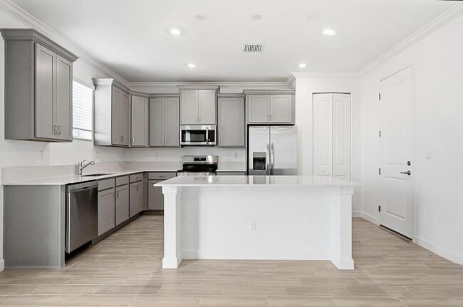 Building Photo - 3474 Cedar Grv Dr