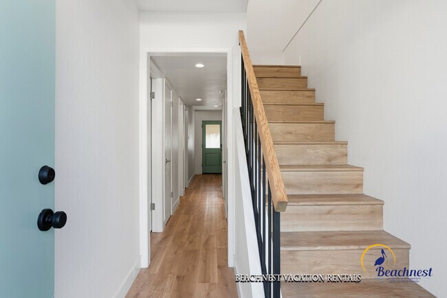 Foto del edificio - 116 Marina Ave