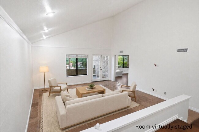 Foto del edificio - Sign a lease by 06/15 and receive $500 OFF your first month's rent! Hidden Valley Pool Home with ...