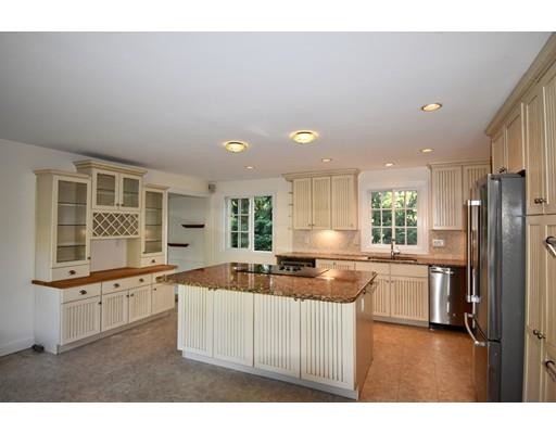 Building Photo - 402 Linebrook Rd