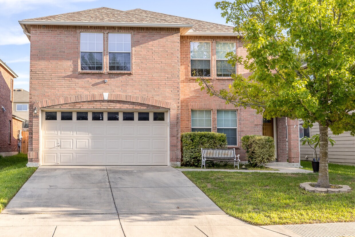 Front House - 6514 Merlin Way