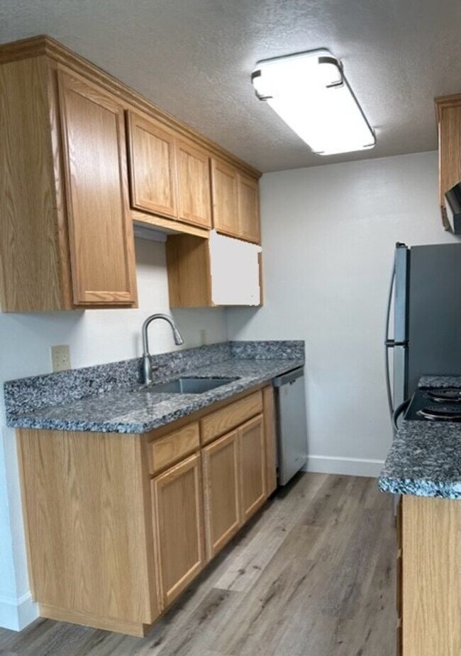 Building Photo - 797-799 15th St NE