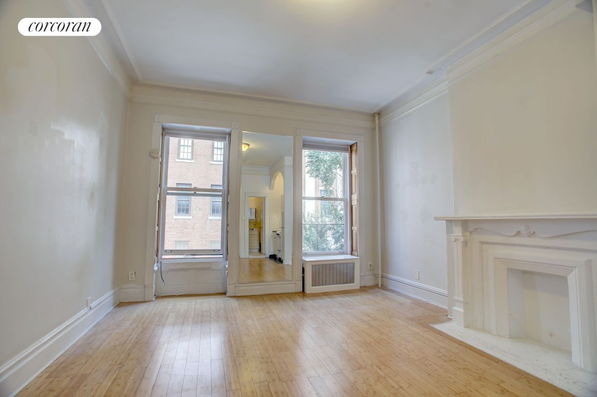 Primary Photo - 130 W 73rd St