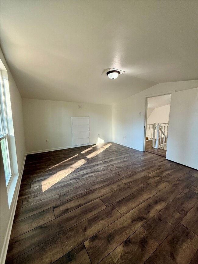 Building Photo - 457 Impala Dr