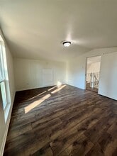 Building Photo - 457 Impala Dr