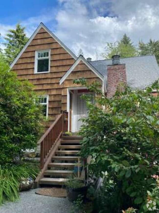 Building Photo - 5324 Mt Baker Hwy