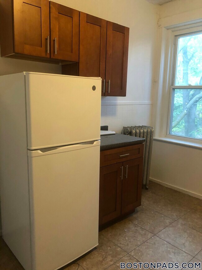 Foto del edificio - 1381 Commonwealth Avenue