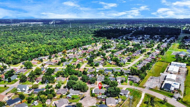 Foto del edificio - 530 Westshire Dr