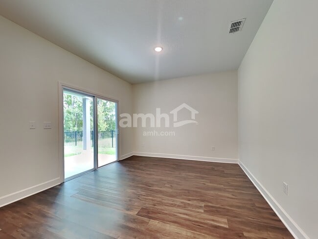 Foto del edificio - 12223 Sapp Rd