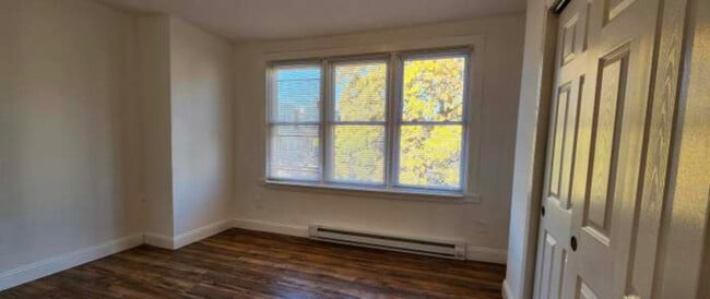 Building Photo - 2624 S Berbro St