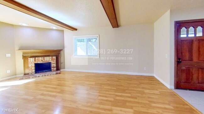 Building Photo - 3 br, 2.5 bath House - 30462 Passageway Pl...
