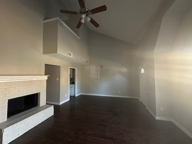 Foto del edificio - 3571 Bishops Gate Dr