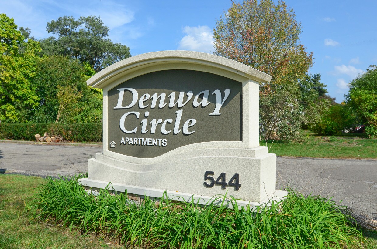 Denway Circle Apartments Kalamazoo, MI