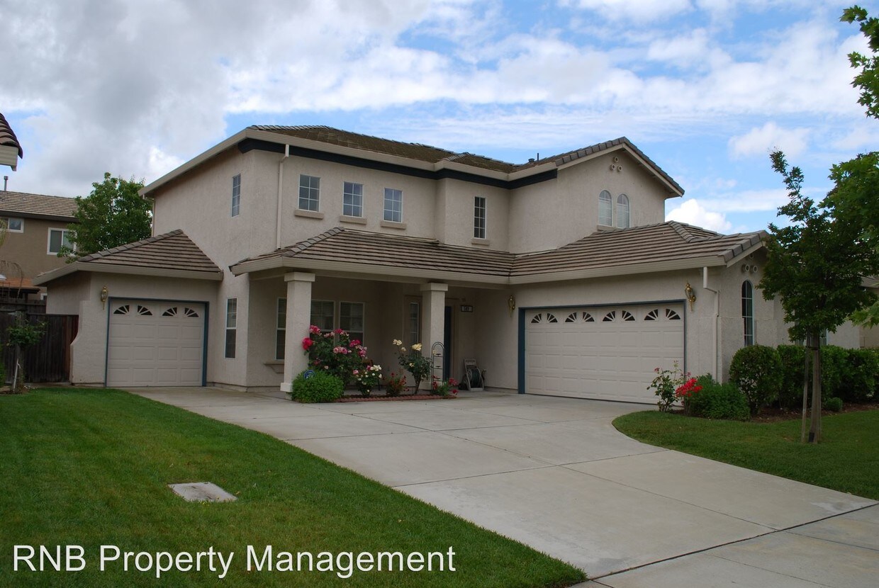 Foto principal - 589 Striped Moss St