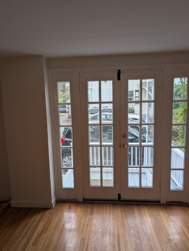 Foto del edificio - 54R Nahant St