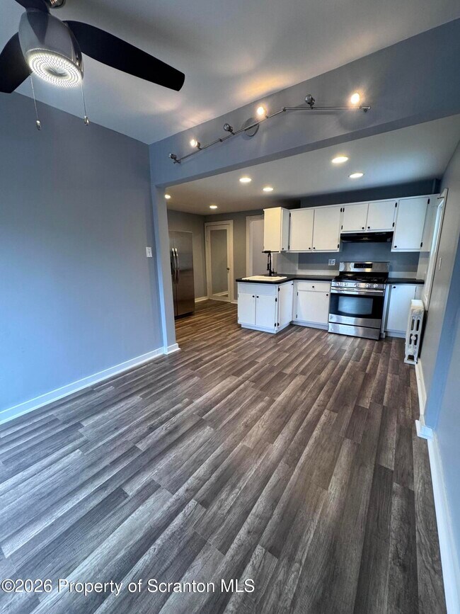 Foto del edificio - 1019 Wheeler Ave