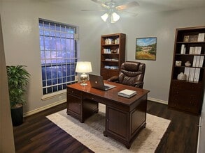 Building Photo - 5853 Village Forest Ct