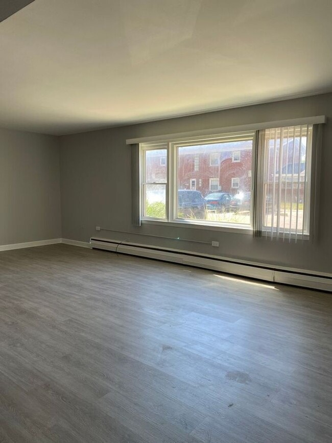 Building Photo - 5800 107th St