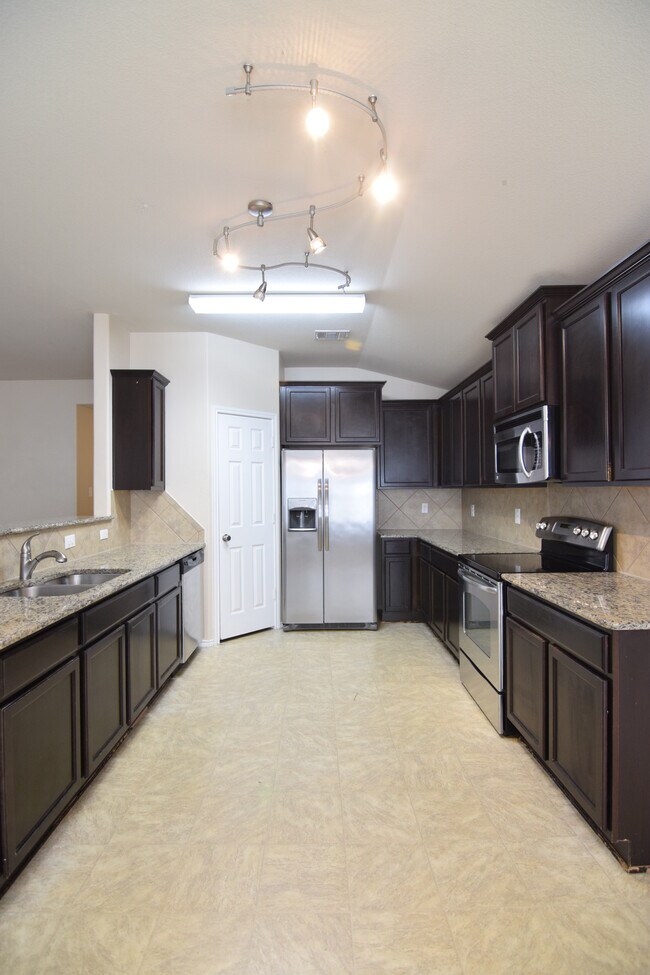 Foto del edificio - 5206 Ranch Meadow St