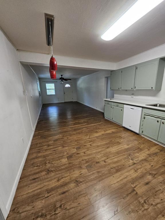 Foto del edificio - 818 B St SE