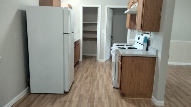 Foto del edificio - 50 Sunset Ridge Dr